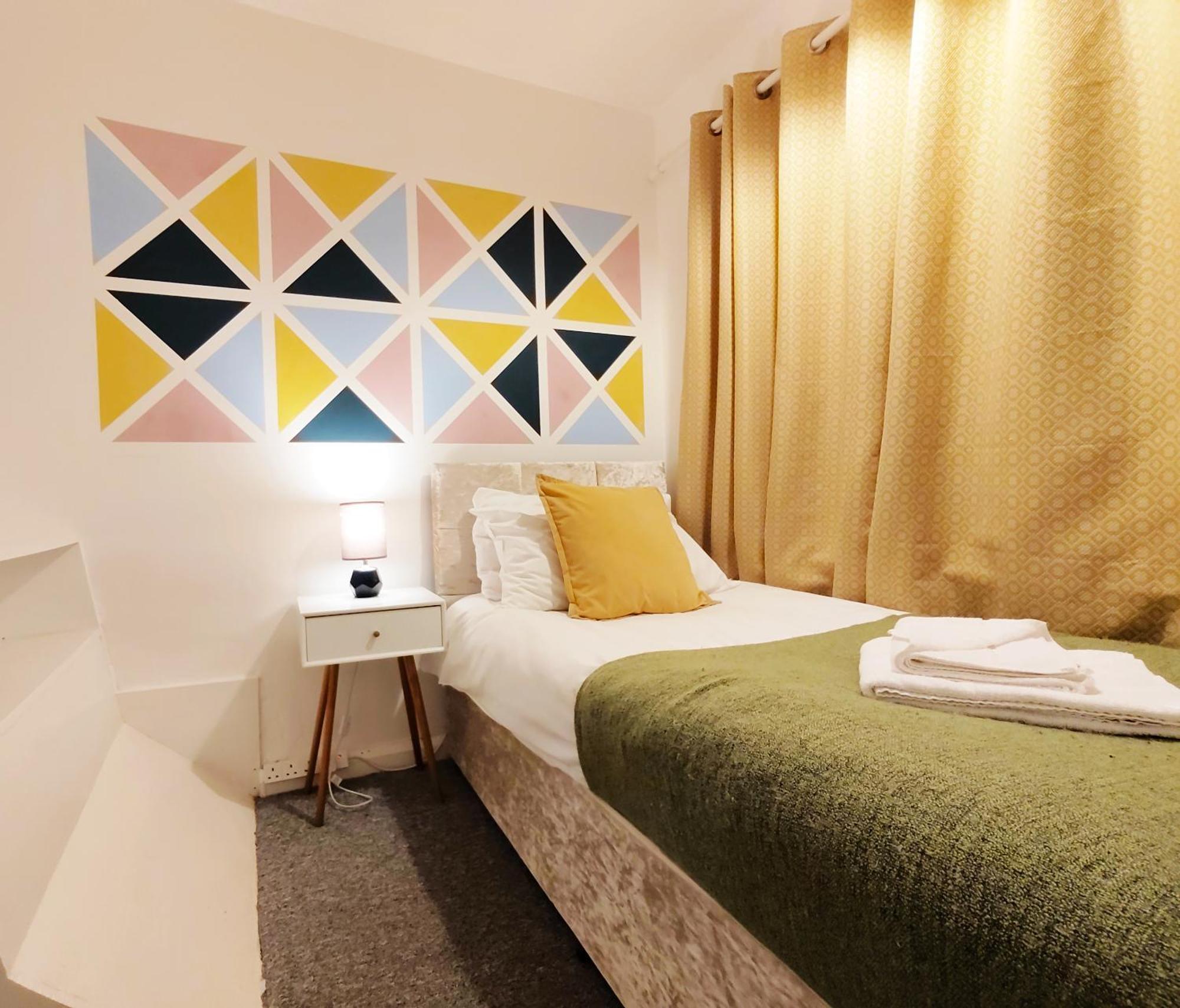 Epicsa - Corporate & Family Stay In 3 Bedroom House With Garden, Free Parking เคมบริดจ์ ภายนอก รูปภาพ