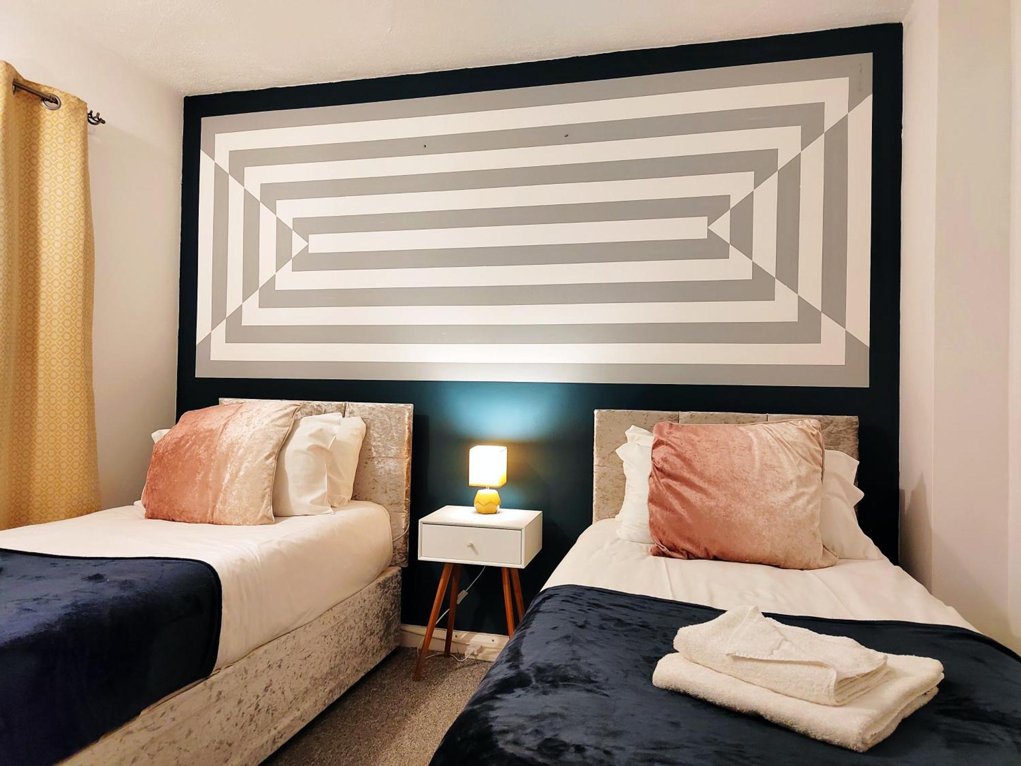 Epicsa - Corporate & Family Stay In 3 Bedroom House With Garden, Free Parking เคมบริดจ์ ภายนอก รูปภาพ